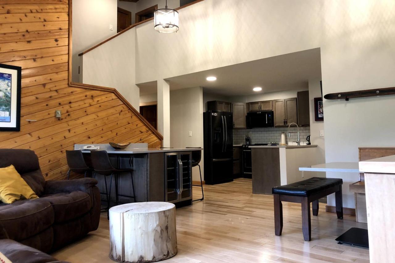 The Griz Inn By Park Vacation Management Fernie Zewnętrze zdjęcie