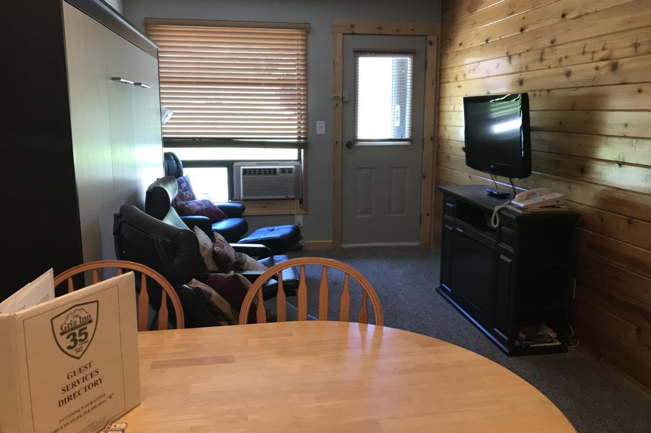 The Griz Inn By Park Vacation Management Fernie Zewnętrze zdjęcie
